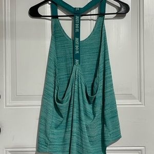 Nike work out tank top loose fit